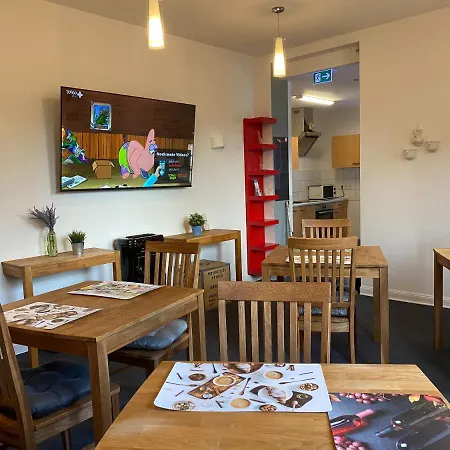 Ferienunterkunft Mit 4 Doppelzimmern In Einbeck!! 3*