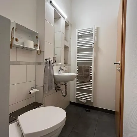 Ferienunterkunft Mit 4 Doppelzimmern In Einbeck!! Affittacamere 3*