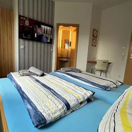 Ferienunterkunft Mit 4 Doppelzimmern In Einbeck!! Einbeck